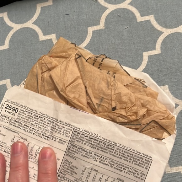 Vintage - McCall's Sewing Pattern for Girl's Dresses, #2590 - Picture 3 of 3